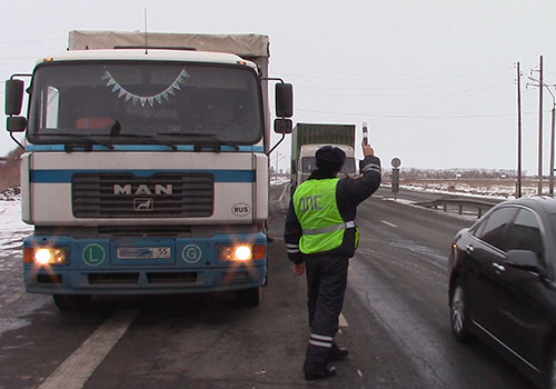 Автоинспекторы на дорогах Омской области провели рейд «Тахограф»